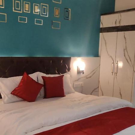 Hotel Relax Bhopal Zewnętrze zdjęcie